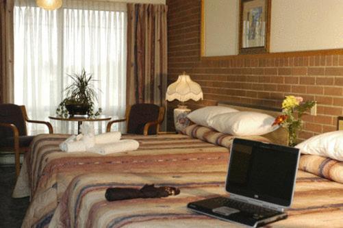 Du Chevalier Motel 2*